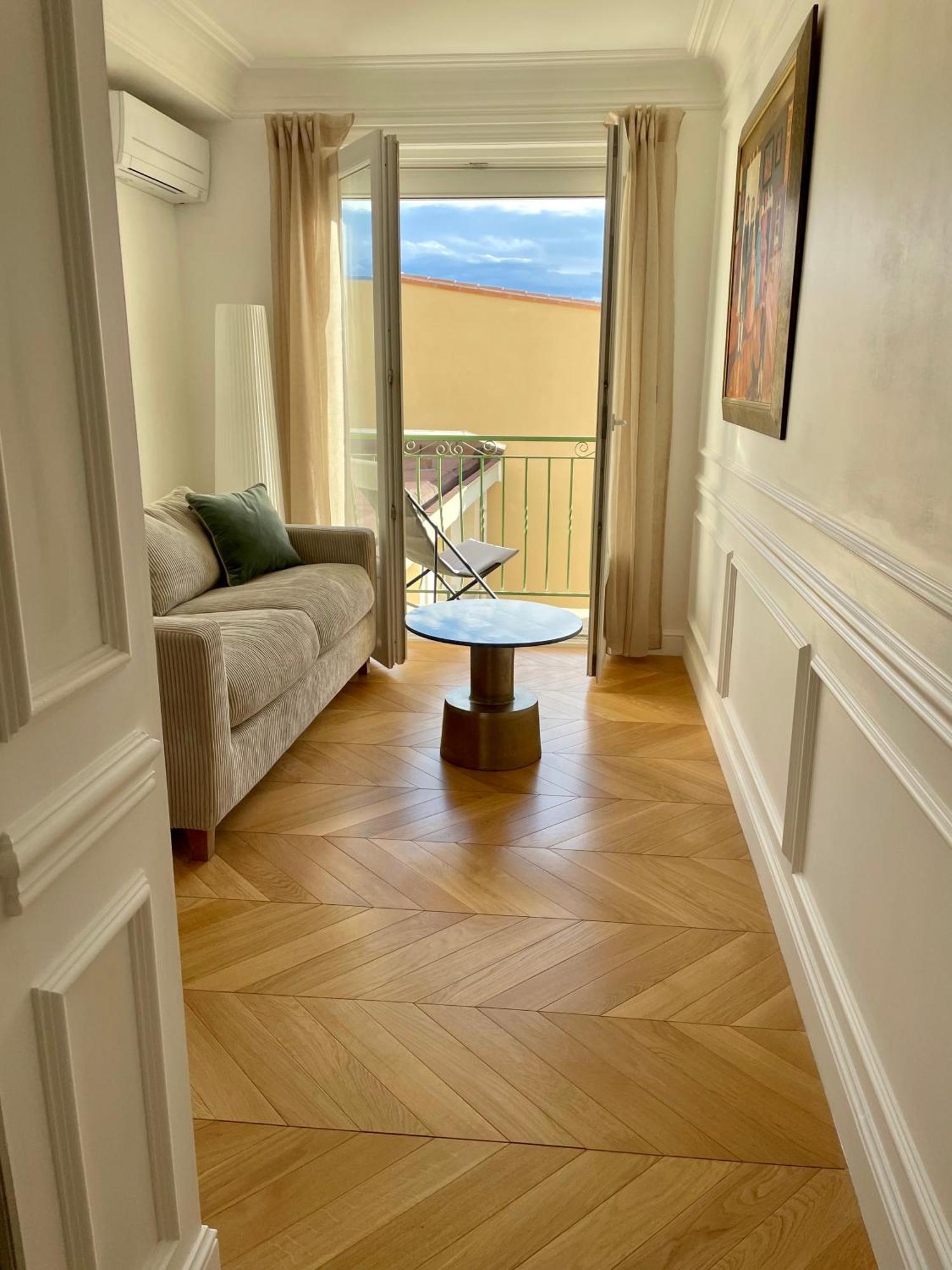 Apartmán Apparemment Niche Dans Les Arbres Narbonne Exteriér fotografie
